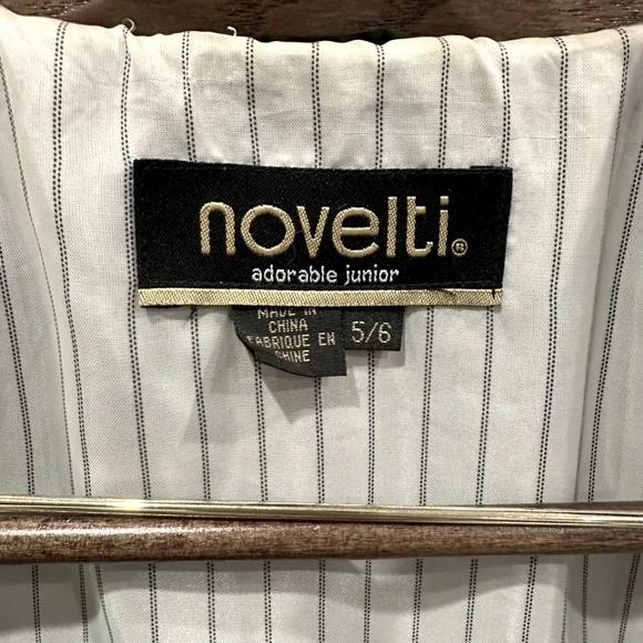 Coat - Picture 3 of 4